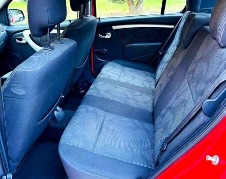 Красный Дачия Сандеро, объемом двигателя 1.4 л и пробегом 193 тыс. км за 4350 $, фото 9 на Automoto.ua