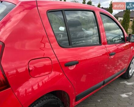 Дачія Sandero 2009 у Луцьку на Automoto.ua Червоний Дачія Sandero, об'ємом двигуна 1.4 л та пробігом 212 тис. км за 3950 $, фото 2 на Automoto.ua