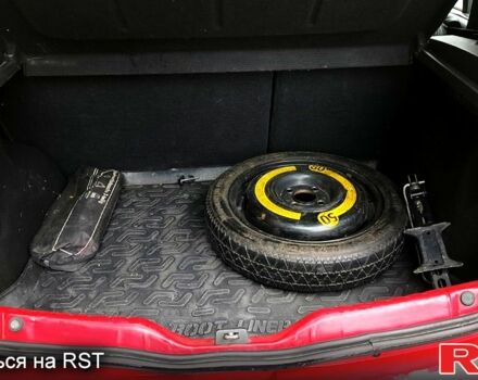 Красный Дачия Сандеро, объемом двигателя 1.4 л и пробегом 173 тыс. км за 4300 $, фото 5 на Automoto.ua