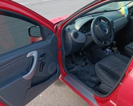 Красный Дачия Сандеро, объемом двигателя 1.4 л и пробегом 286 тыс. км за 3450 $, фото 3 на Automoto.ua