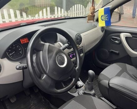 Красный Дачия Сандеро, объемом двигателя 1.4 л и пробегом 155 тыс. км за 4000 $, фото 4 на Automoto.ua