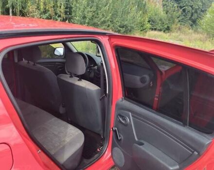 Красный Дачия Сандеро, объемом двигателя 1.4 л и пробегом 235 тыс. км за 4500 $, фото 3 на Automoto.ua