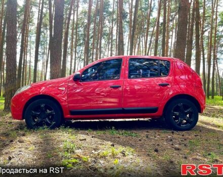 Красный Дачия Сандеро, объемом двигателя 1.1 л и пробегом 300 тыс. км за 3600 $, фото 2 на Automoto.ua