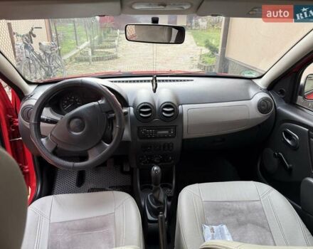 Червоний Дачія Sandero, об'ємом двигуна 1.4 л та пробігом 131 тис. км за 4000 $, фото 12 на Automoto.ua