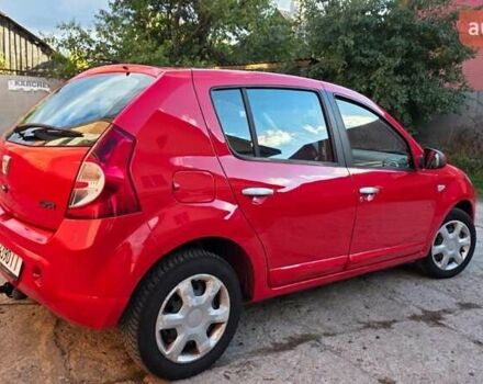 Красный Дачия Сандеро, объемом двигателя 1.4 л и пробегом 176 тыс. км за 5500 $, фото 2 на Automoto.ua