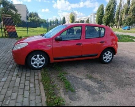 Красный Дачия Сандеро, объемом двигателя 1.4 л и пробегом 174 тыс. км за 4100 $, фото 2 на Automoto.ua