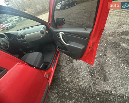 Красный Дачия Сандеро, объемом двигателя 1.39 л и пробегом 175 тыс. км за 4400 $, фото 19 на Automoto.ua