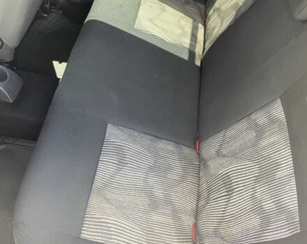 Красный Дачия Сандеро, объемом двигателя 1.4 л и пробегом 130 тыс. км за 4300 $, фото 2 на Automoto.ua