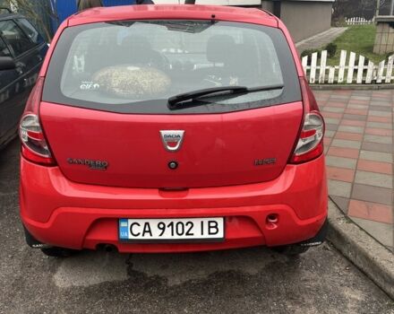 Красный Дачия Сандеро, объемом двигателя 1.4 л и пробегом 155 тыс. км за 4000 $, фото 2 на Automoto.ua