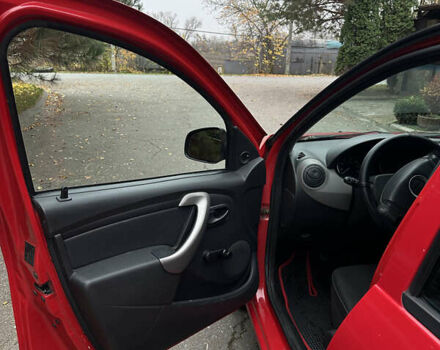 Красный Дачия Сандеро, объемом двигателя 1.15 л и пробегом 196 тыс. км за 3950 $, фото 7 на Automoto.ua