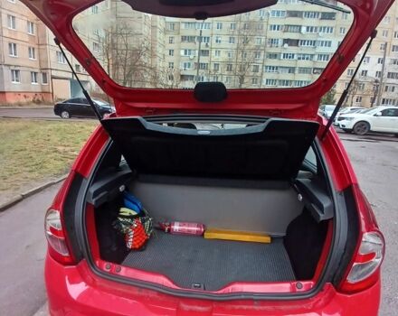 Червоний Дачія Sandero, об'ємом двигуна 1.4 л та пробігом 110 тис. км за 4200 $, фото 4 на Automoto.ua