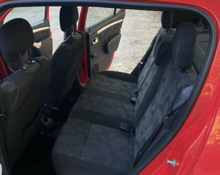 Красный Дачия Сандеро, объемом двигателя 1.6 л и пробегом 119 тыс. км за 5535 $, фото 23 на Automoto.ua