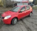 Красный Дачия Сандеро, объемом двигателя 1.4 л и пробегом 175 тыс. км за 4400 $, фото 2 на Automoto.ua