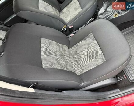 Красный Дачия Сандеро, объемом двигателя 1.39 л и пробегом 164 тыс. км за 4000 $, фото 21 на Automoto.ua