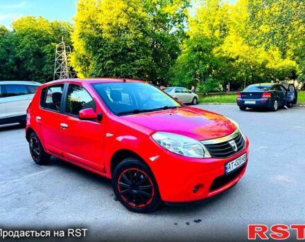 Красный Дачия Сандеро, объемом двигателя 1.4 л и пробегом 193 тыс. км за 4350 $, фото 3 на Automoto.ua