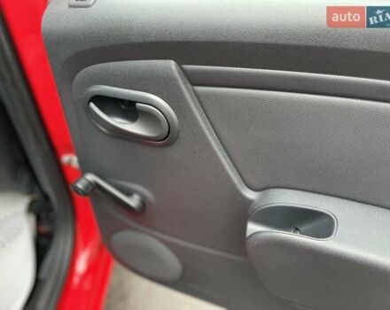 Красный Дачия Сандеро, объемом двигателя 1.2 л и пробегом 205 тыс. км за 4800 $, фото 29 на Automoto.ua