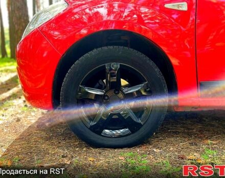 Красный Дачия Сандеро, объемом двигателя 1.1 л и пробегом 300 тыс. км за 3600 $, фото 8 на Automoto.ua