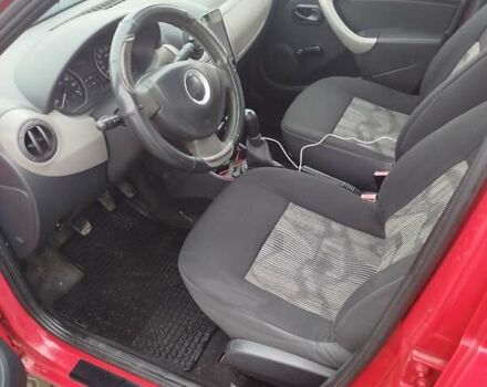 Красный Дачия Сандеро, объемом двигателя 1.4 л и пробегом 290 тыс. км за 3650 $, фото 9 на Automoto.ua