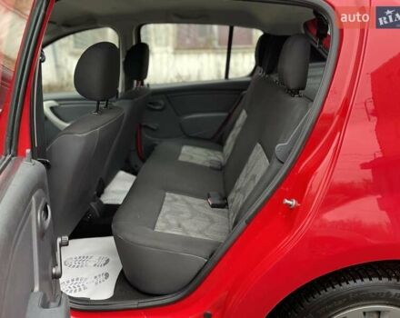 Красный Дачия Сандеро, объемом двигателя 1.2 л и пробегом 205 тыс. км за 4800 $, фото 23 на Automoto.ua