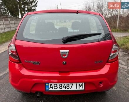 Красный Дачия Сандеро, объемом двигателя 1.39 л и пробегом 164 тыс. км за 3900 $, фото 5 на Automoto.ua