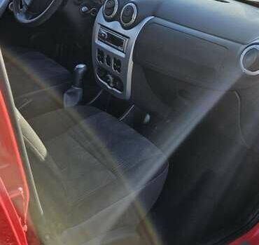 Красный Дачия Сандеро, объемом двигателя 1.4 л и пробегом 206 тыс. км за 4300 $, фото 12 на Automoto.ua