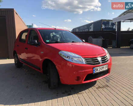 Красный Дачия Сандеро, объемом двигателя 1.2 л и пробегом 130 тыс. км за 4400 $, фото 9 на Automoto.ua