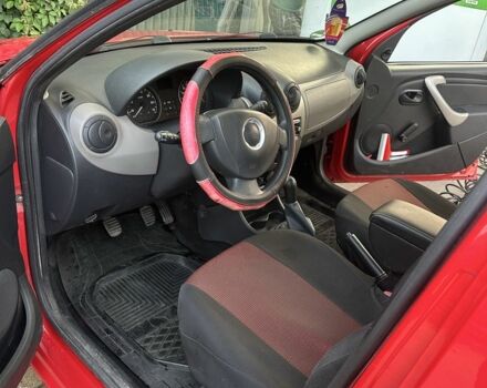 Червоний Дачія Sandero, об'ємом двигуна 1.4 л та пробігом 162 тис. км за 4300 $, фото 1 на Automoto.ua