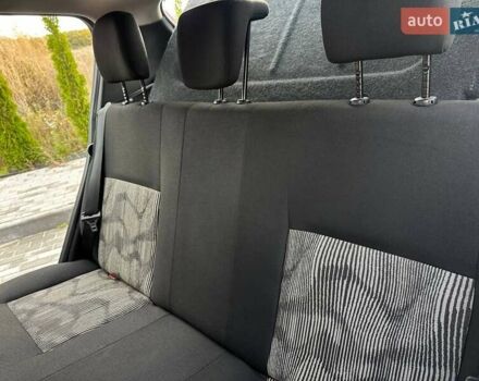 Дачія Sandero 2009 у Луцьку на Automoto.ua Червоний Дачія Sandero, об'ємом двигуна 1.4 л та пробігом 212 тис. км за 3950 $, фото 13 на Automoto.ua