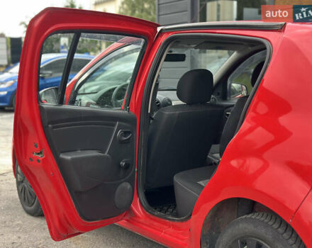 Красный Дачия Сандеро, объемом двигателя 1.39 л и пробегом 157 тыс. км за 4500 $, фото 40 на Automoto.ua