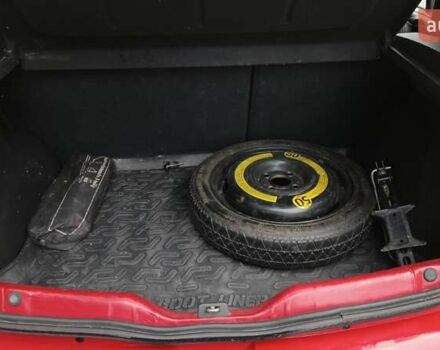 Красный Дачия Сандеро, объемом двигателя 1.4 л и пробегом 173 тыс. км за 4300 $, фото 8 на Automoto.ua