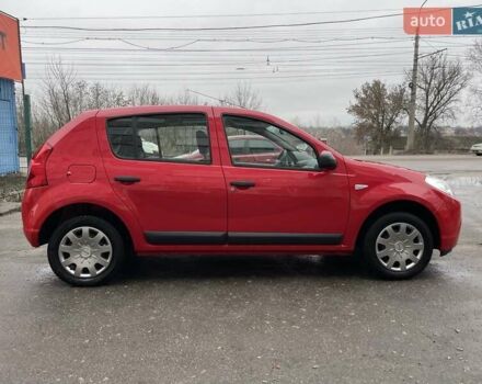 Красный Дачия Сандеро, объемом двигателя 1.2 л и пробегом 205 тыс. км за 4800 $, фото 1 на Automoto.ua