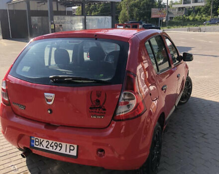 Красный Дачия Сандеро, объемом двигателя 1.2 л и пробегом 130 тыс. км за 4400 $, фото 3 на Automoto.ua