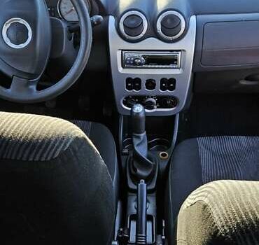 Красный Дачия Сандеро, объемом двигателя 1.4 л и пробегом 206 тыс. км за 4300 $, фото 13 на Automoto.ua