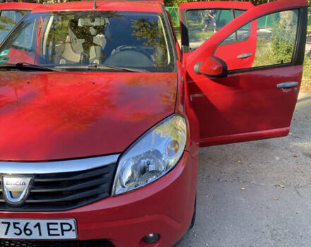 Красный Дачия Сандеро, объемом двигателя 1.6 л и пробегом 119 тыс. км за 5535 $, фото 4 на Automoto.ua