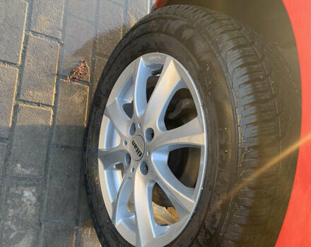 Красный Дачия Сандеро, объемом двигателя 1.4 л и пробегом 158 тыс. км за 5650 $, фото 4 на Automoto.ua