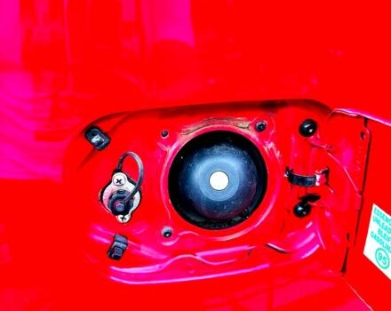 Красный Дачия Сандеро, объемом двигателя 1.4 л и пробегом 193 тыс. км за 4350 $, фото 10 на Automoto.ua