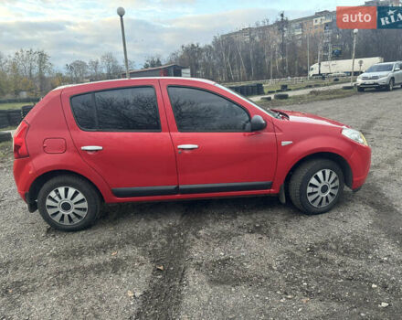 Красный Дачия Сандеро, объемом двигателя 1.39 л и пробегом 175 тыс. км за 4400 $, фото 9 на Automoto.ua