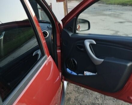 Червоний Дачія Sandero, об'ємом двигуна 1.6 л та пробігом 194 тис. км за 7544 $, фото 3 на Automoto.ua