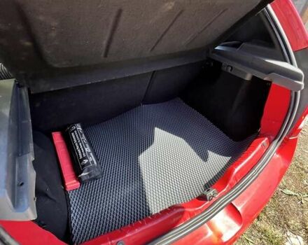 Красный Дачия Сандеро, объемом двигателя 1.15 л и пробегом 173 тыс. км за 4300 $, фото 4 на Automoto.ua