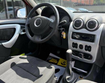 Дачия Сандеро 2010 в Черновцах на Automoto.ua Красный Дачия Сандеро, объемом двигателя 1.5 л и пробегом 206 тыс. км за 7200 $, фото 15 на Automoto.ua