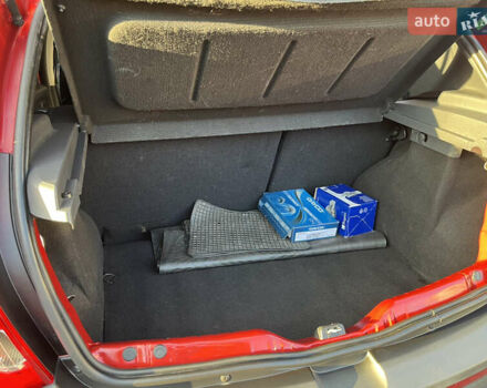 Дачия Сандеро 2010 в Бару на Automoto.ua Красный Дачия Сандеро, объемом двигателя 1.6 л и пробегом 175 тыс. км за 6200 $, фото 18 на Automoto.ua