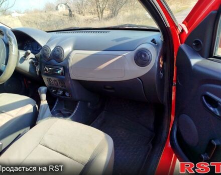 Красный Дачия Сандеро, объемом двигателя 1.4 л и пробегом 243 тыс. км за 4200 $, фото 3 на Automoto.ua