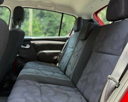 Дачия Сандеро 2010 в Черновцах на Automoto.ua Красный Дачия Сандеро, объемом двигателя 1.5 л и пробегом 206 тыс. км за 7200 $, фото 22 на Automoto.ua