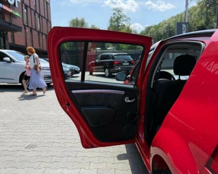 Дачия Сандеро 2010 в Черновцах на Automoto.ua Красный Дачия Сандеро, объемом двигателя 1.5 л и пробегом 206 тыс. км за 7200 $, фото 19 на Automoto.ua
