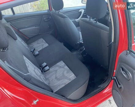 Красный Дачия Сандеро, объемом двигателя 1.2 л и пробегом 115 тыс. км за 4600 $, фото 15 на Automoto.ua