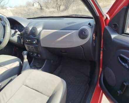 Червоний Дачія Sandero, об'ємом двигуна 1.4 л та пробігом 243 тис. км за 3500 $, фото 5 на Automoto.ua