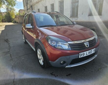 Красный Дачия Сандеро, объемом двигателя 1.6 л и пробегом 200 тыс. км за 7750 $, фото 3 на Automoto.ua