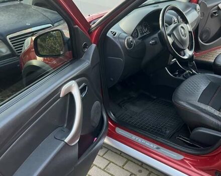 Красный Дачия Сандеро, объемом двигателя 1.6 л и пробегом 218 тыс. км за 5700 $, фото 5 на Automoto.ua