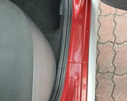 Дачия Сандеро 2011 в Виннице на Automoto.ua Красный Дачия Сандеро, объемом двигателя 1.6 л и пробегом 115 тыс. км за 6950 $, фото 12 на Automoto.ua