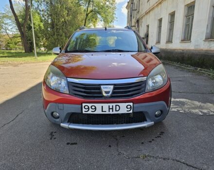 Красный Дачия Сандеро, объемом двигателя 1.6 л и пробегом 200 тыс. км за 7750 $, фото 2 на Automoto.ua